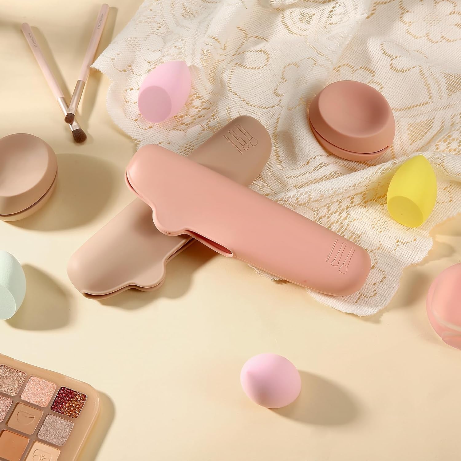 4Pcs Silicone Travel Makeup Bag Set,Makeup Brush Holder with anti Falling Button,Portable Makeup Sponge Holder ,2* Makeup Sponge (Khaki)